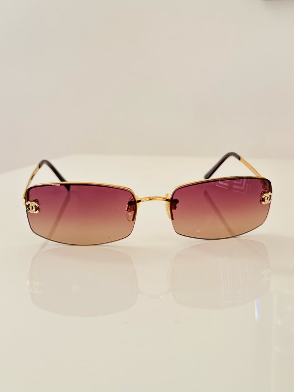 Extremely RARE 🍒 Chanel Vintage Gold crystal Swarovski rimless sunglasses - Picture 2 of 9